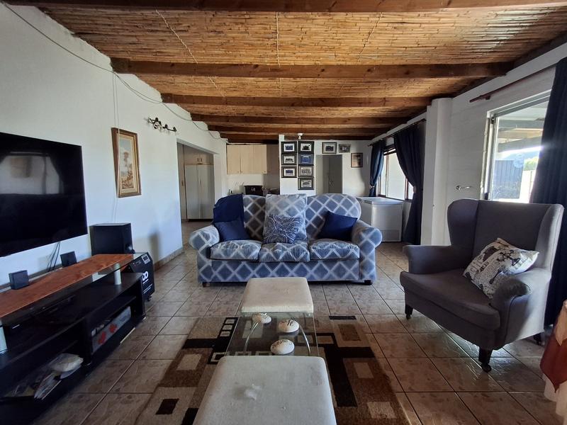 4 Bedroom Property for Sale in Britannia Bay Western Cape